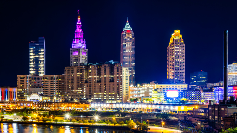 Cleveland, Ohio skyline by night