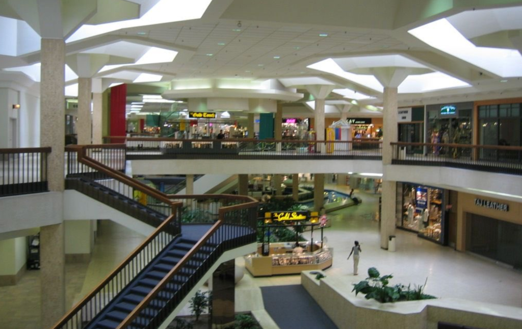 Randall Park Mall